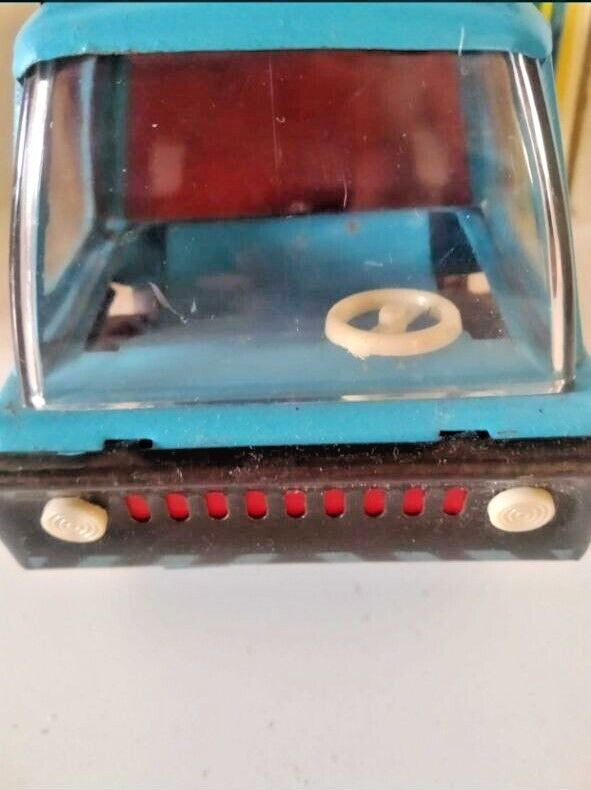Vintage Soviet toy truck with tipping bed raised – detail 5