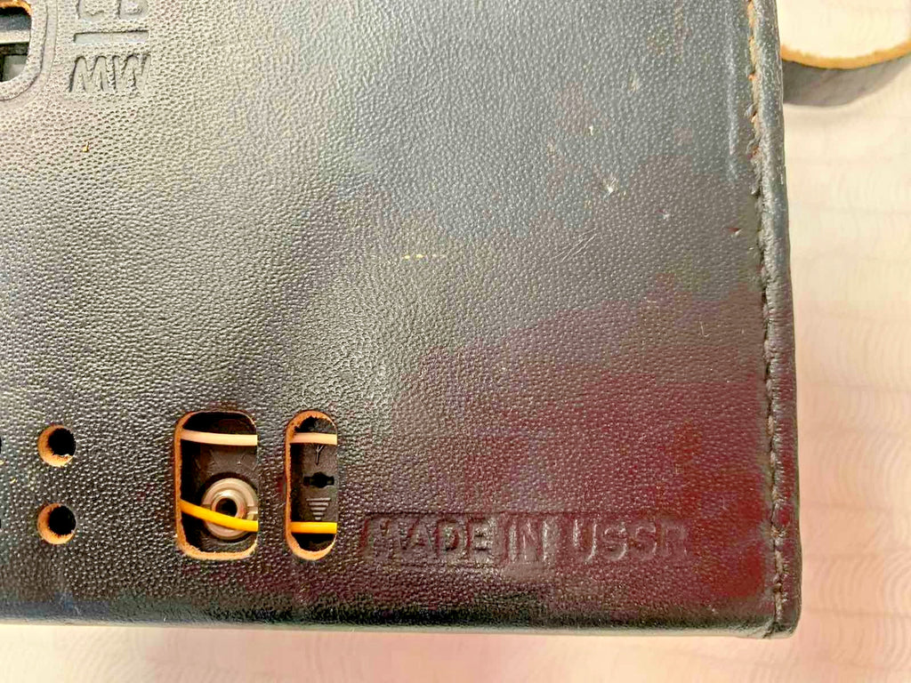 Vintage USSR radio with side volume and power controls – detail 12