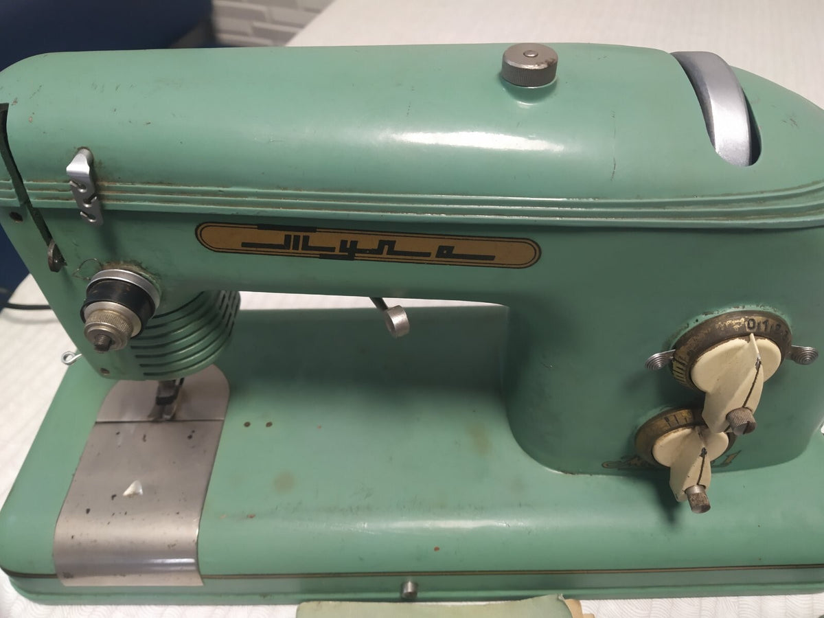 Original metal plate on a 1959 Soviet sewing machine