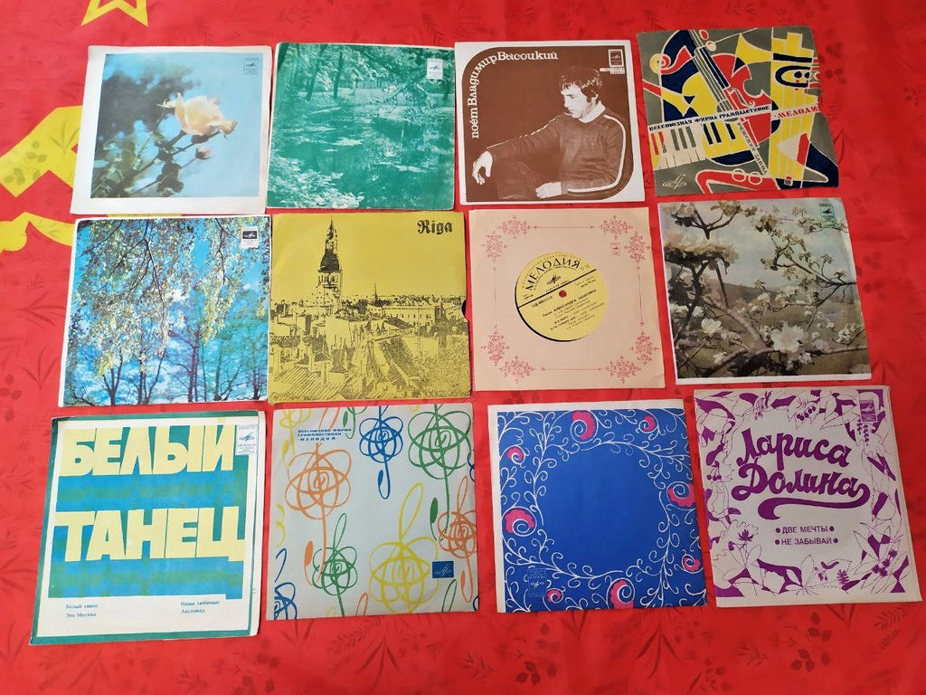 Soviet vinyl records lot of 12 Melodiya 7-inch EPs in original sleeves