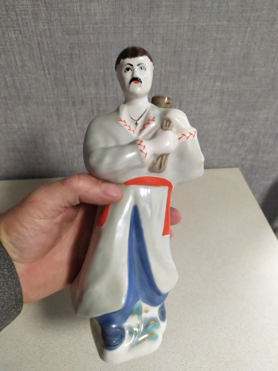 Original Soyuz-Viktan paper label on the back of the porcelain bottle
