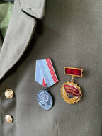 Soviet soldier jacket, close-up of the collar and buttons – detail 6