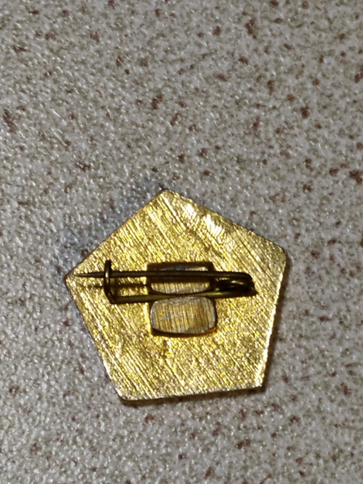 Reverse of the Soviet quality mark pin badge
