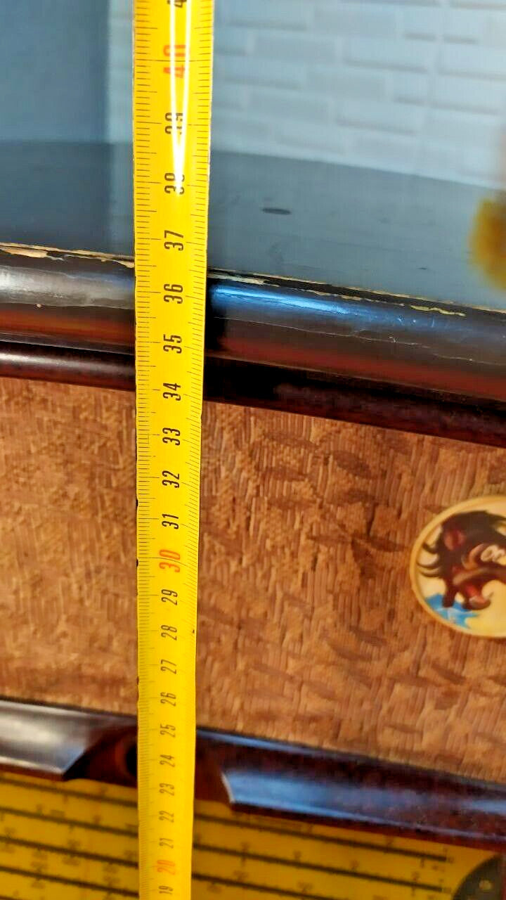 Soviet vintage radio VEF Baltika with illuminated dial scale – detail 11