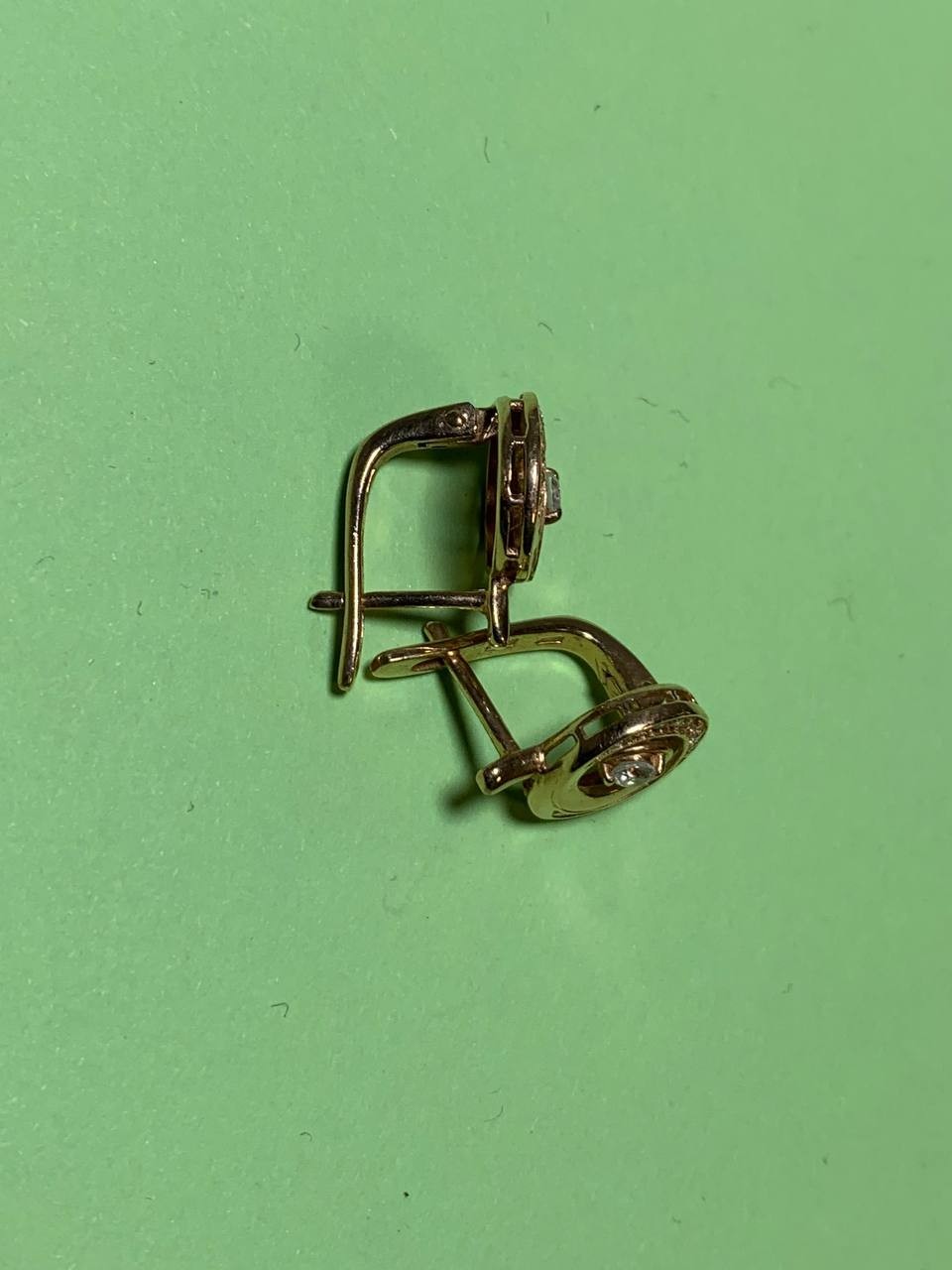 Vintage gold earrings for women in 583 gold, side view – detail 13