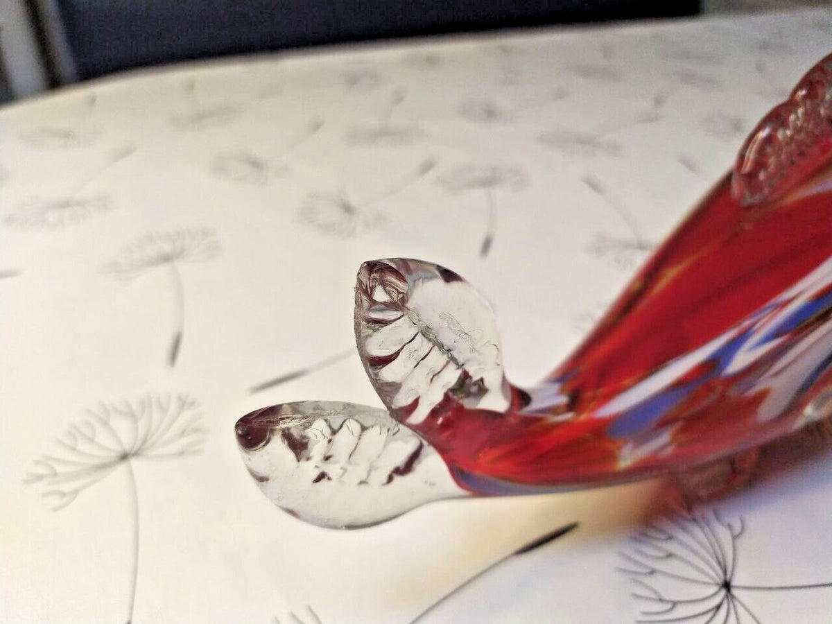 Hand blown glass fish with applied clear ribbed fins and open mouth – detail 14