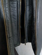 Quilted and shearling-style lining of the men's leather winter jacket