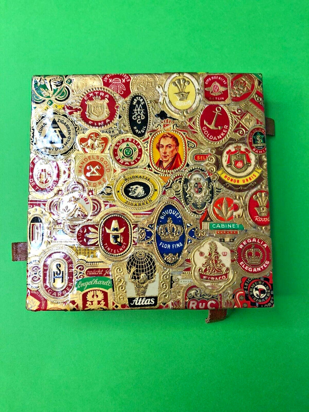Vintage cigar band collage with Handelsgold and Flor Fina labels – detail 7