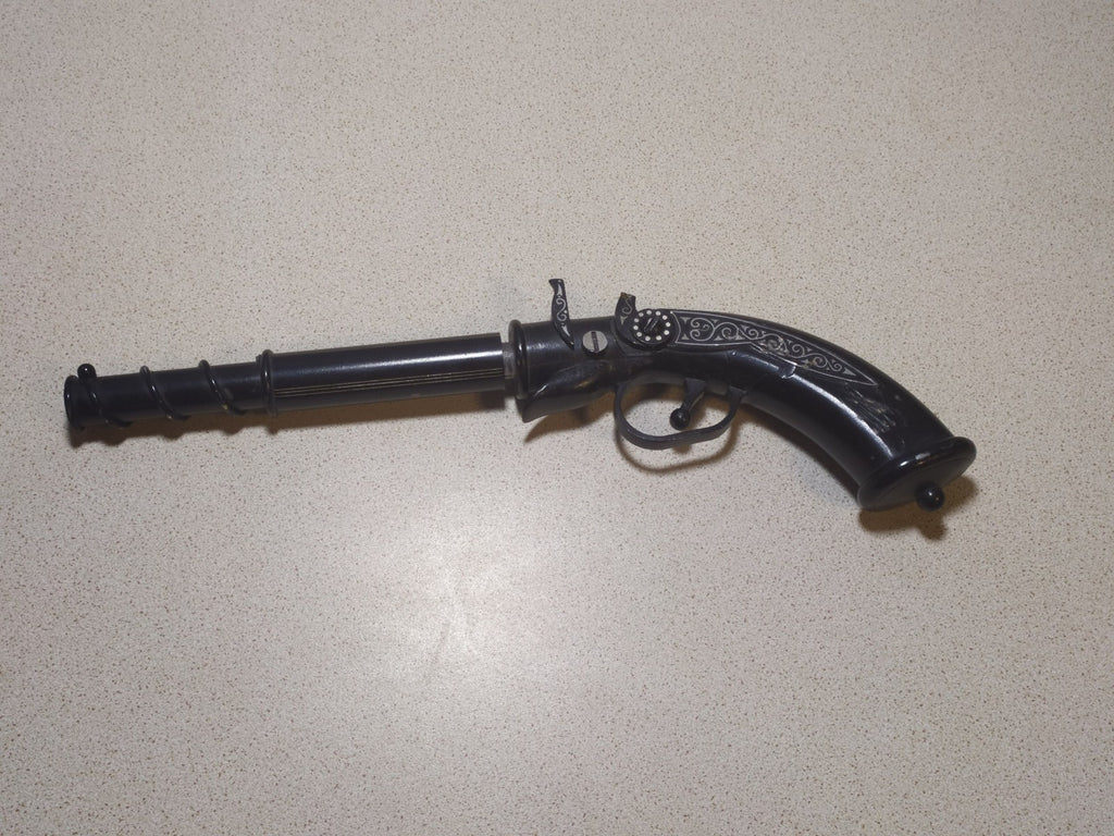 USSR metal pistol souvenir close-up of the details – detail 5