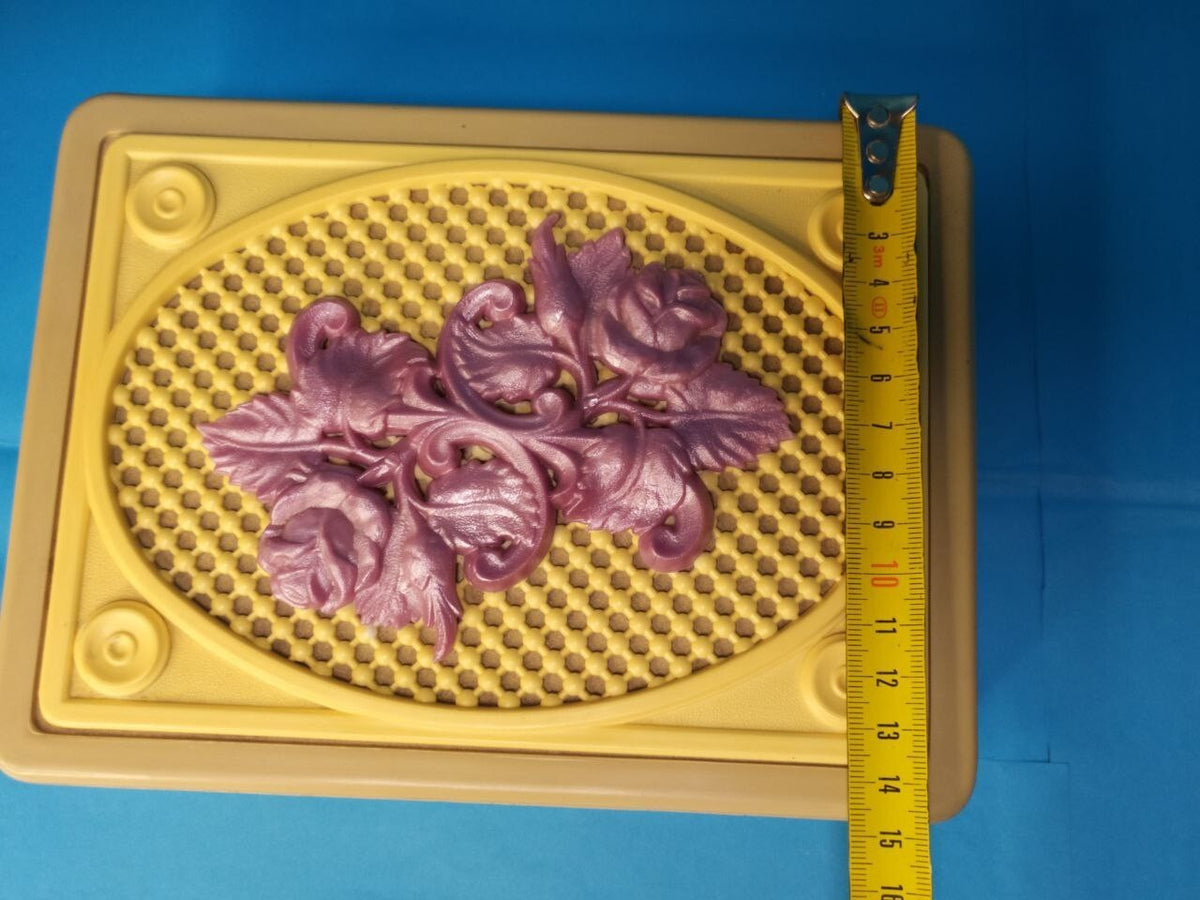 Embossed rose box with lattice waffle pattern