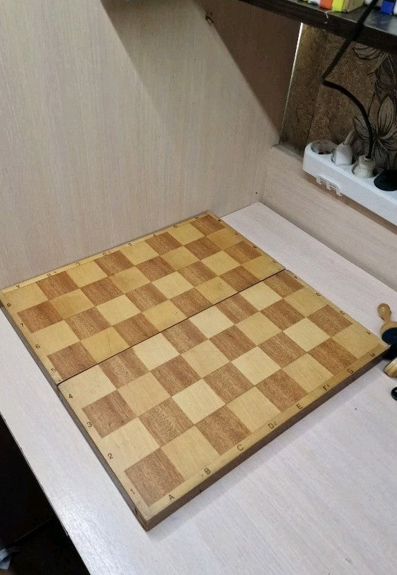 Soviet board game folding board with backgammon layout inside – detail 5