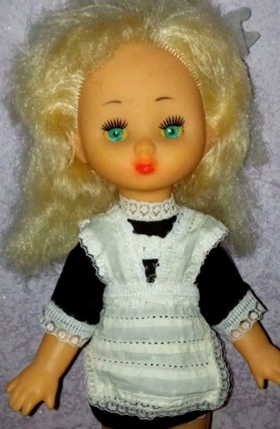 Soviet dolls with green sleep eyes and long blonde and ginger rooted hair – detail 5