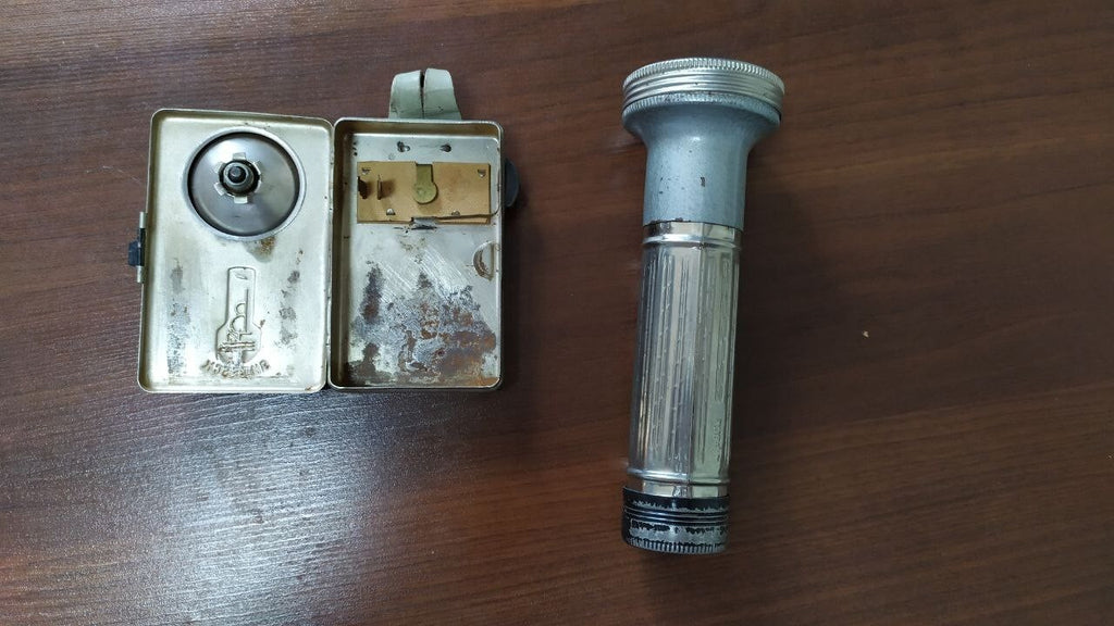 Soviet pocket signal lamp metal case with patina and surface marks – detail 9