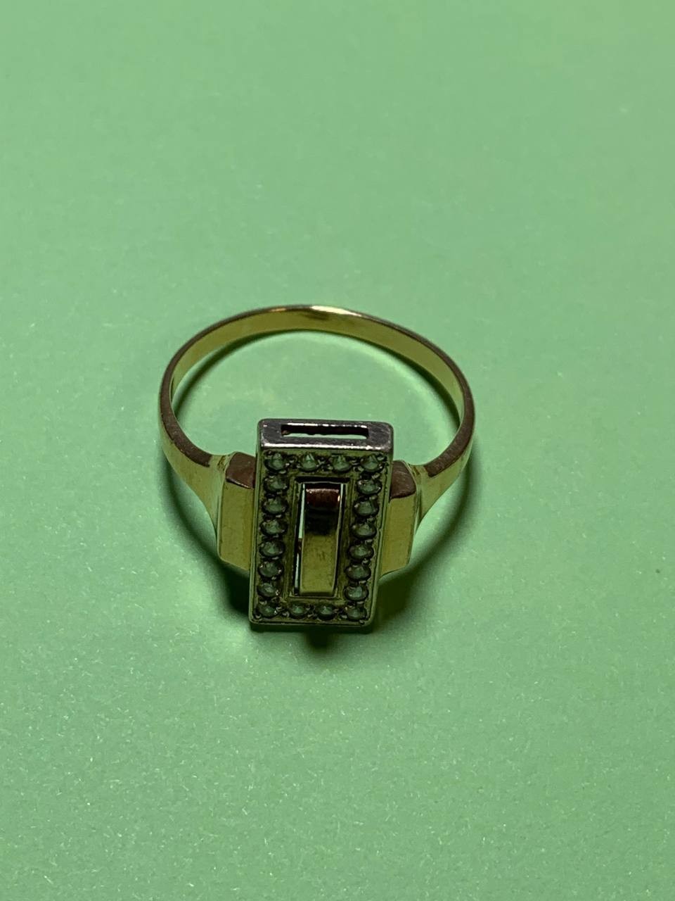 Vintage Soviet gold ring in 14K 585 assay gold, top view