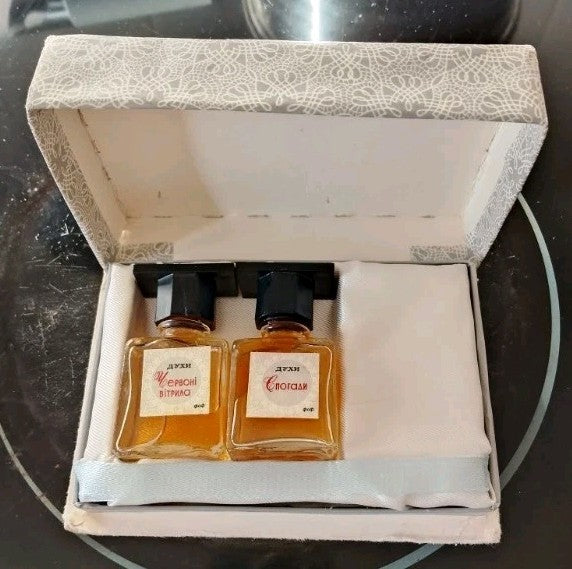 Vintage Soviet perfume set Alye Parusa From the Bottom of My Heart in original gift box