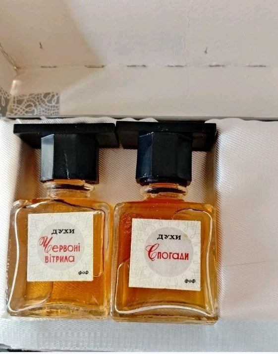 Alye Parusa perfume bottles Chervoni Vitryla and Spogady with black caps