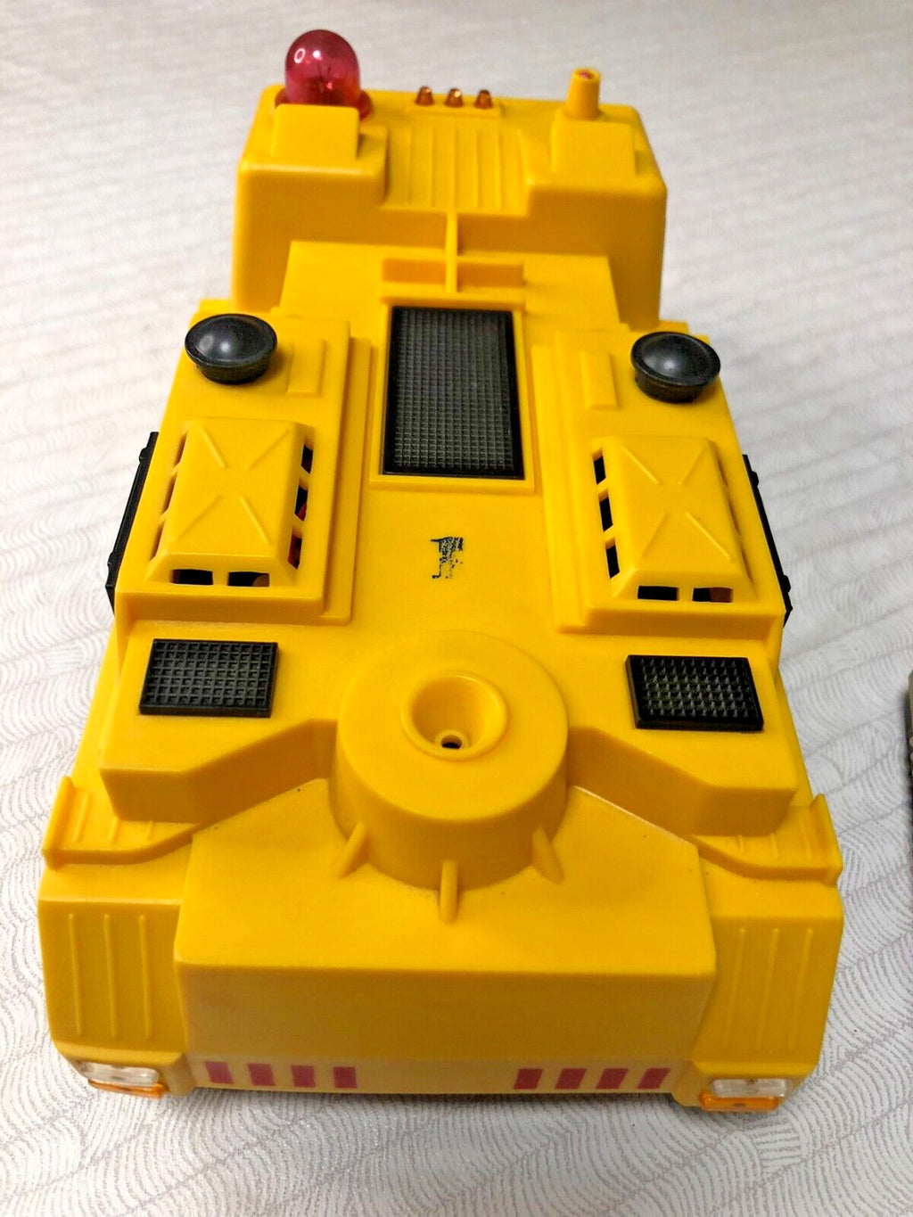 Gnom-3 RC truck six-wheel yellow body with number 1 decal – detail 8