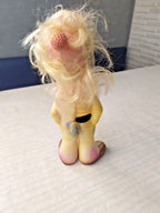 Old Soviet toys: Wolf figure base without squeaker hole – detail 10
