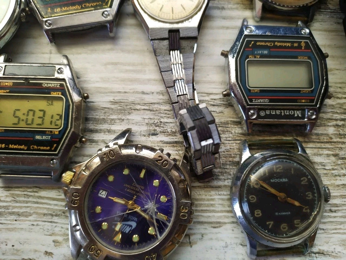 Soviet wristwatch lot of thirteen for repair or parts – detail 18