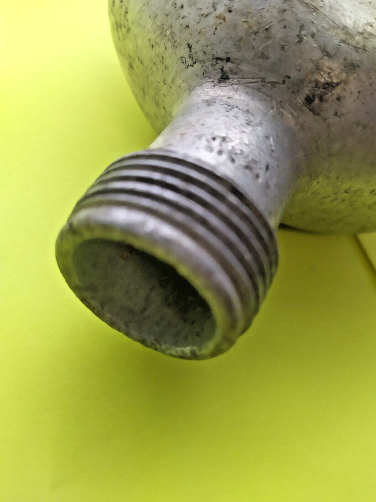 WW2 battlefield relic aluminum canteen without screw cap – detail 7