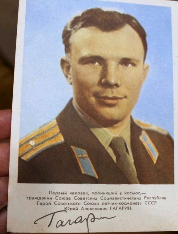 Back of 1961 Pravda postcard with publisher mark and date – detail 6